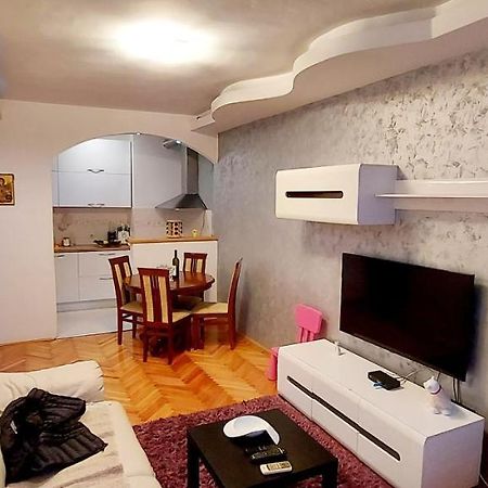 Appartement Dublin Stan Na Dan U Marsala Tita à Bar Extérieur photo