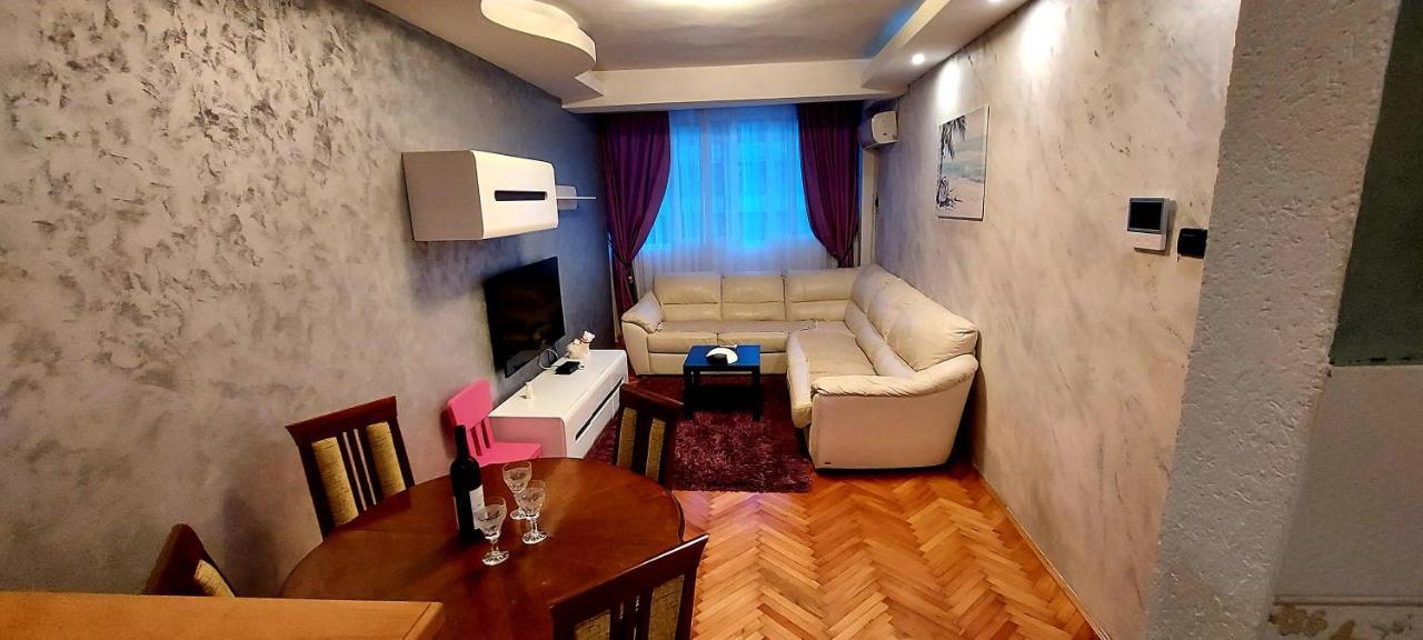 Appartement Dublin Stan Na Dan U Marsala Tita à Bar Extérieur photo