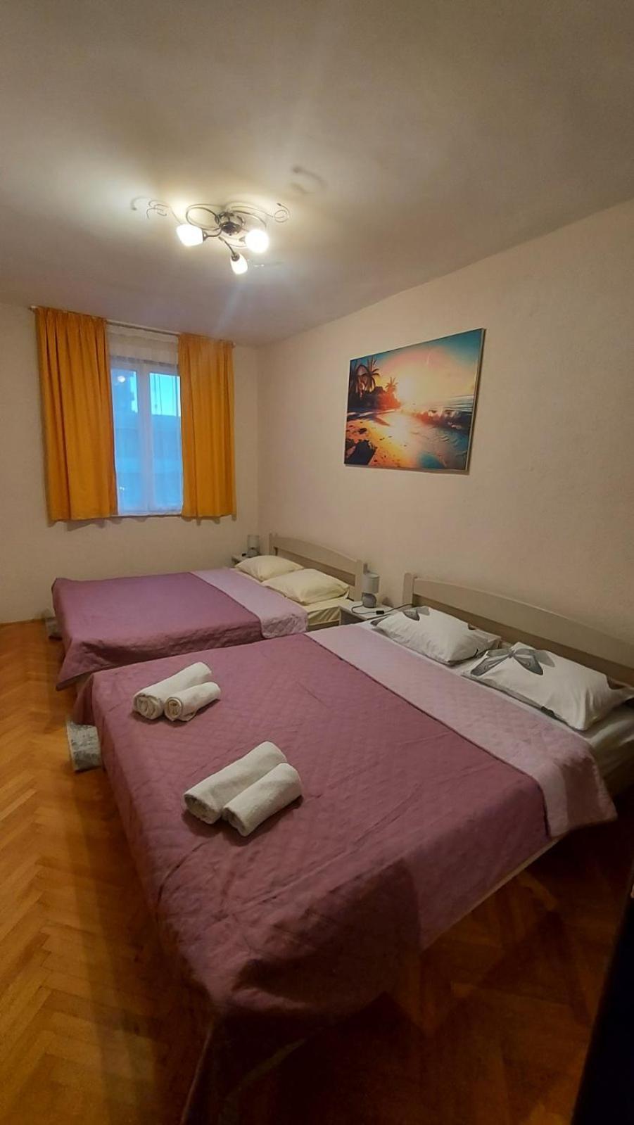 Appartement Dublin Stan Na Dan U Marsala Tita à Bar Extérieur photo